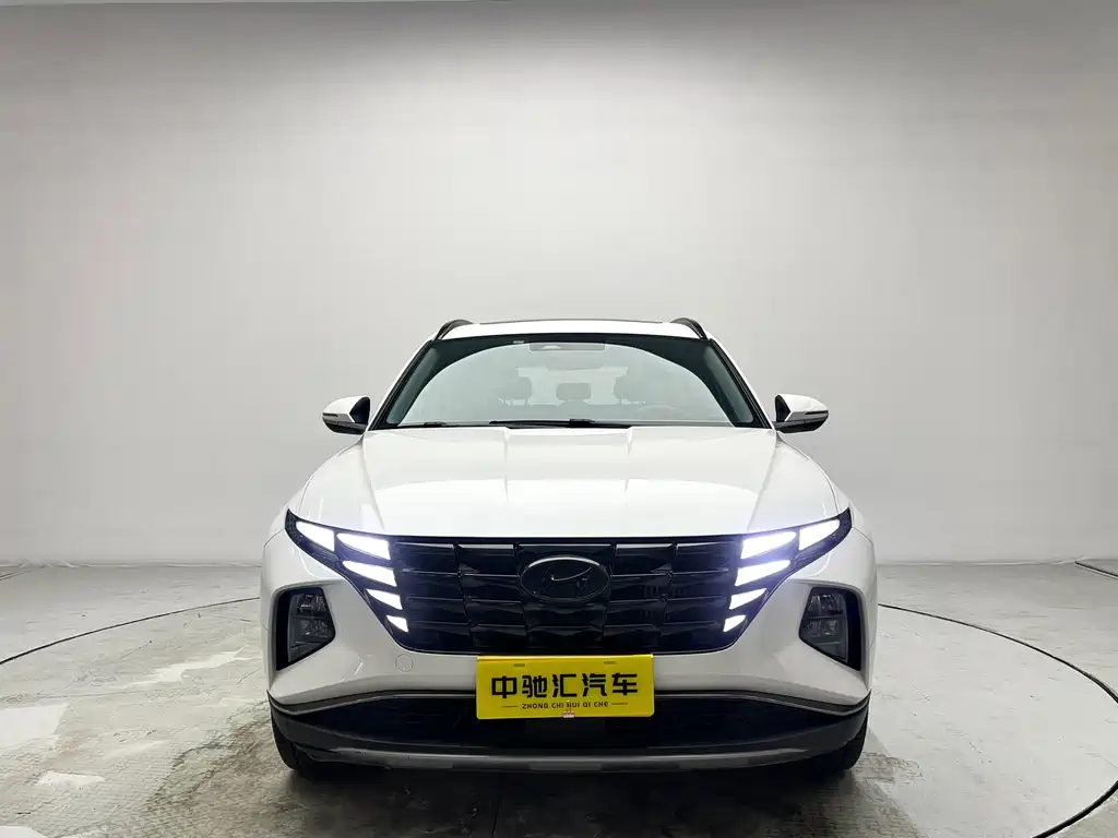Hyundai Hyundai Tucson 2023 L 1.5T Automatic 2WD LUX Premium Edition 2023 - thumbnail 2