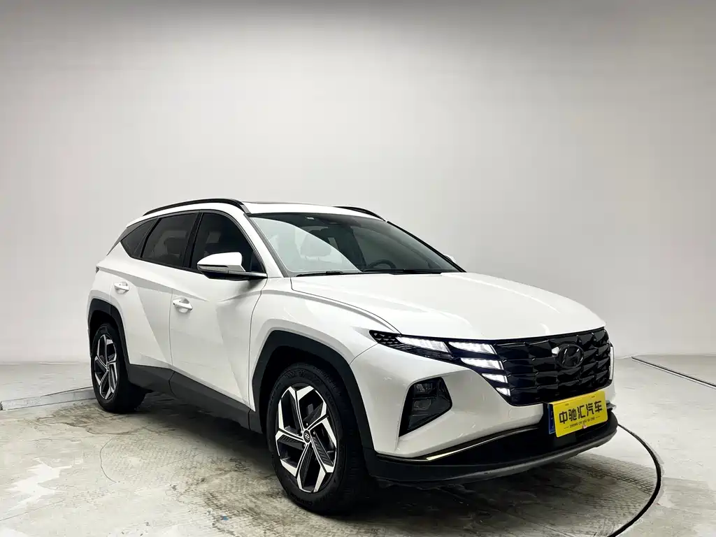 Hyundai Hyundai Tucson 2023 L 1.5T Automatic 2WD LUX Premium Edition 2023 - thumbnail 3