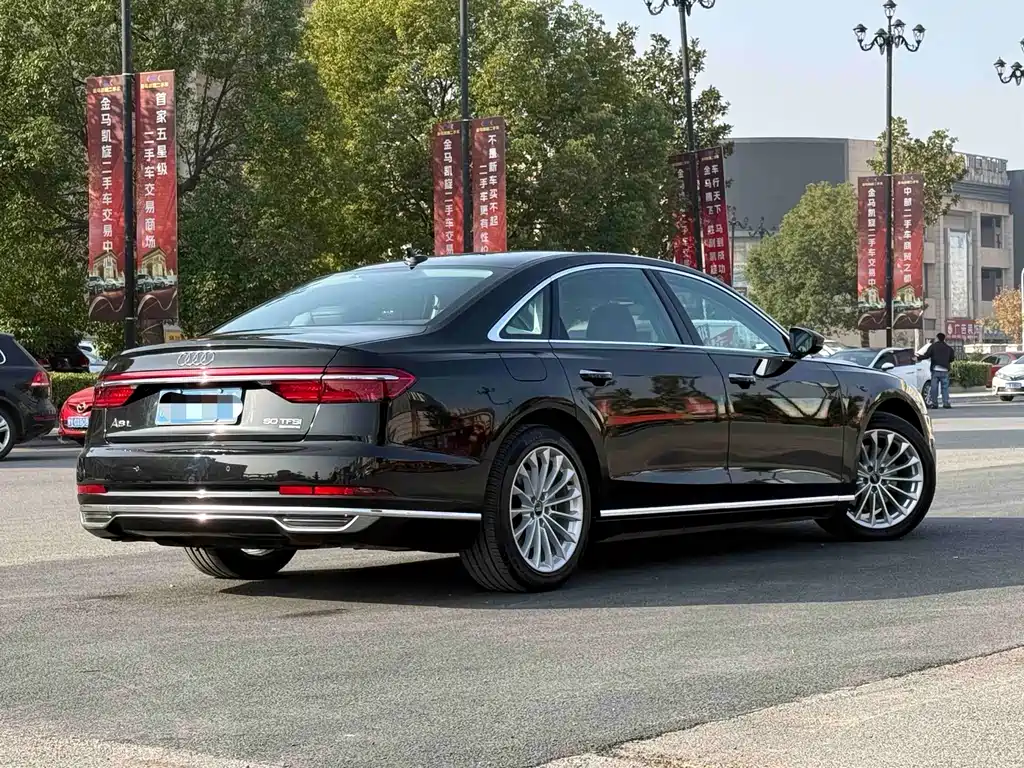 Audi Audi A8 2021 A8L 50 TFSI quattro Comfort Line 2021 - thumbnail 6