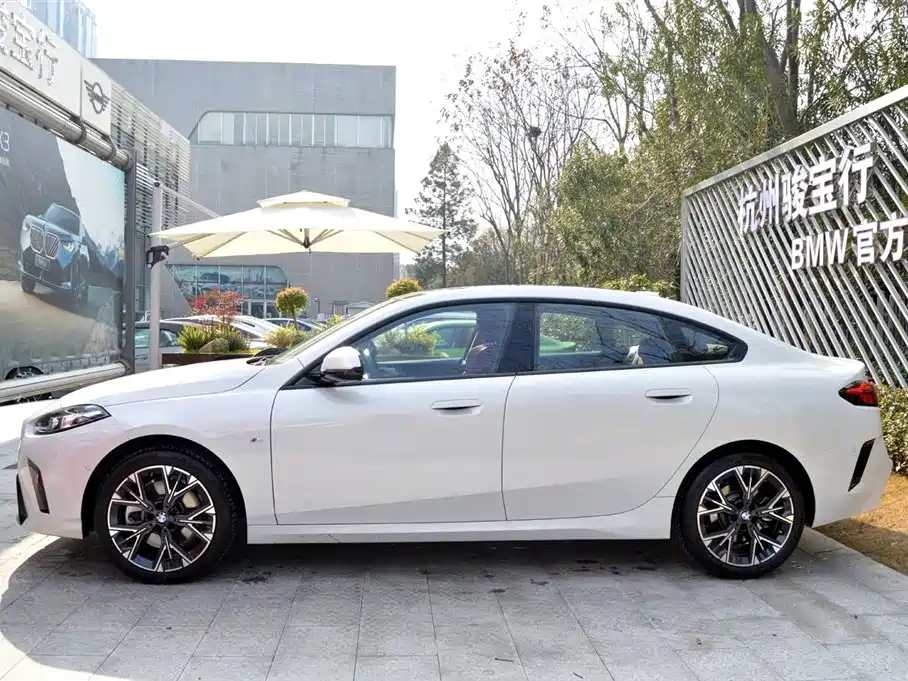 BMW BMW 2 Series 2025 225i M Sport Package 2025 - thumbnail 5