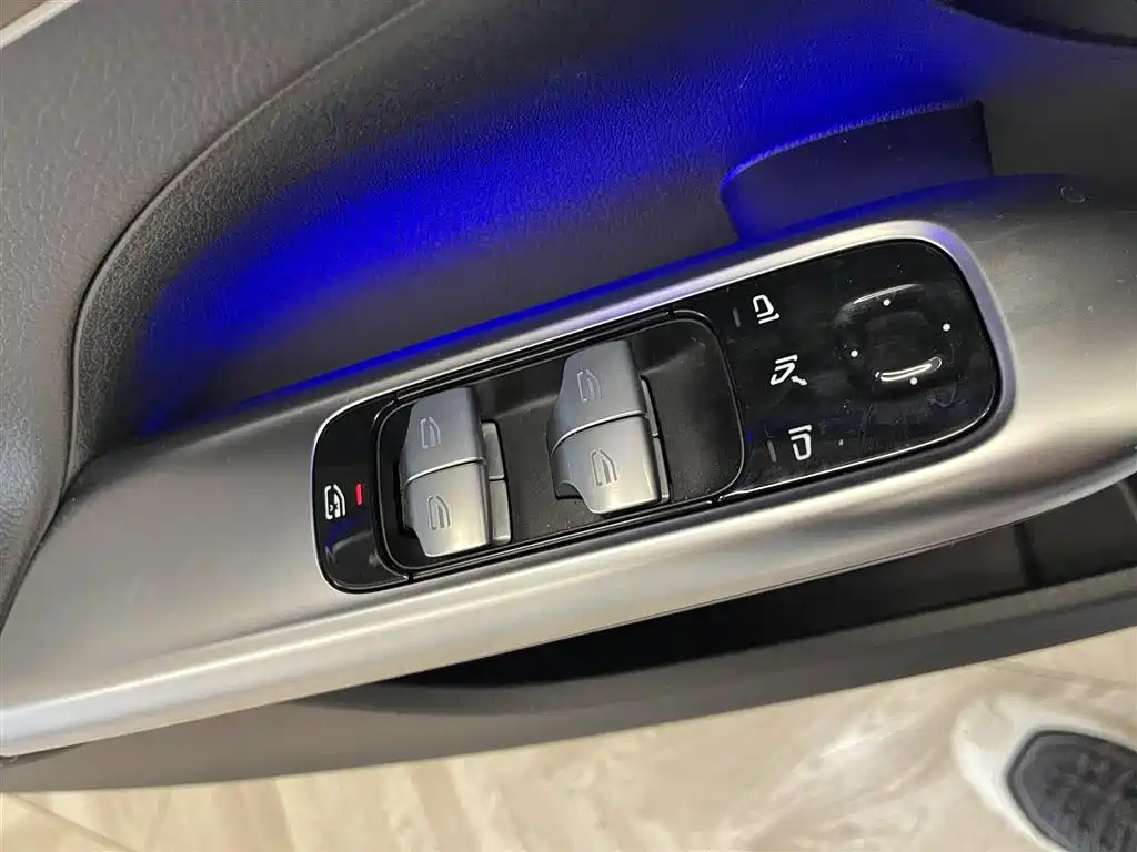 Mercedes-Benz Mercedes-Benz C-Class 2025 C 260 L Sport Edition 2024 - thumbnail 24
