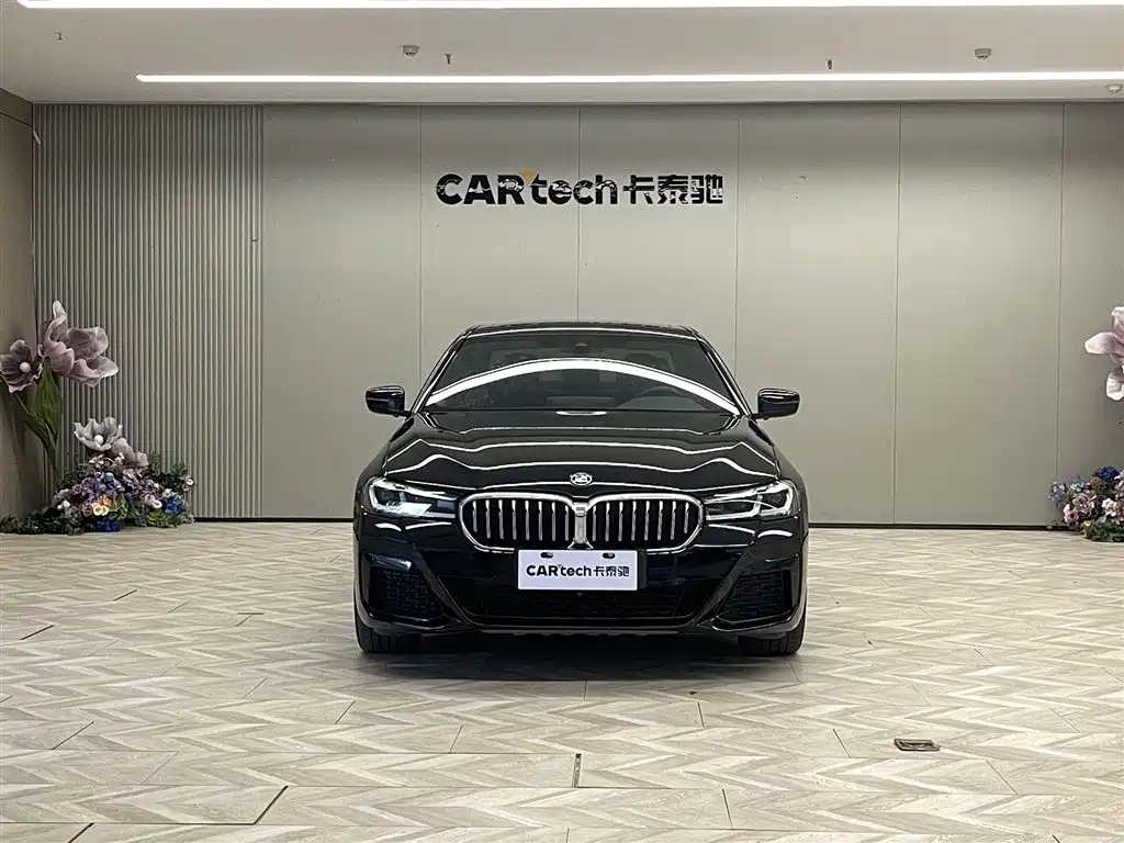 BMW BMW 5 Series Hybrid 2021 Model 535Le M Sport Package 2021 - thumbnail 3
