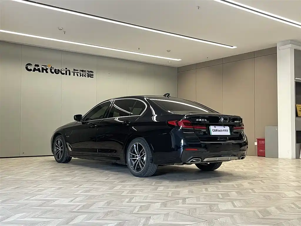 BMW BMW 5 Series Hybrid 2021 Model 535Le M Sport Package 2021 - thumbnail 7