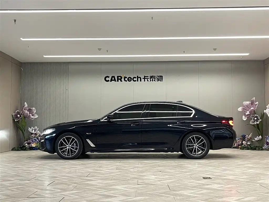 BMW BMW 5 Series Hybrid 2021 Model 535Le M Sport Package 2021 - thumbnail 8