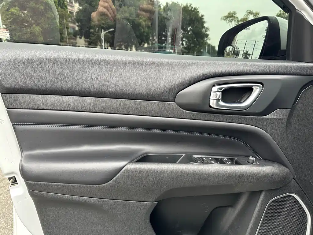 Jeep Jeep Cherokee 2021 220T Automatic Elite Edition 2021 - thumbnail 10