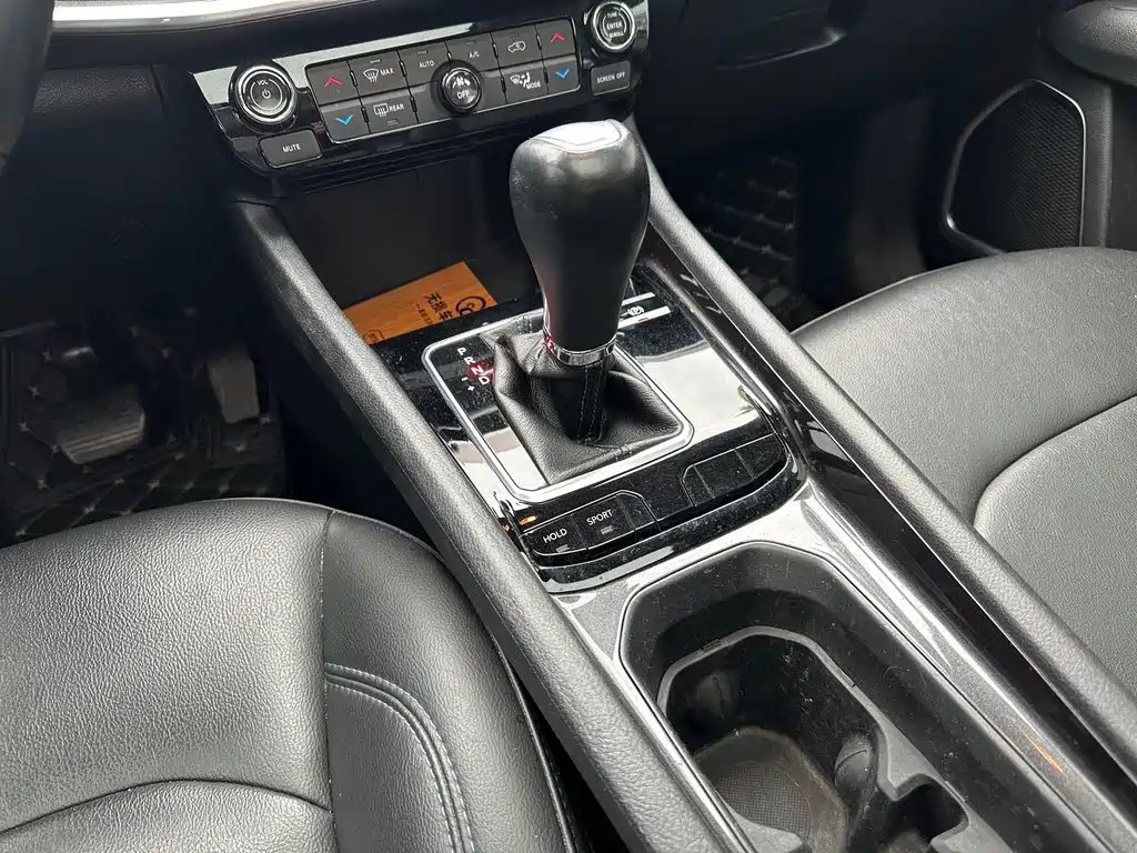 Jeep Jeep Cherokee 2021 220T Automatic Elite Edition 2021 - thumbnail 19