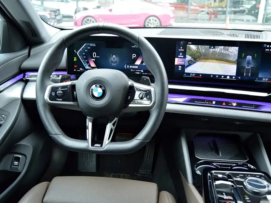BMW BMW 5 Series Import 2024 525i M Sport Package 2025 - thumbnail 11
