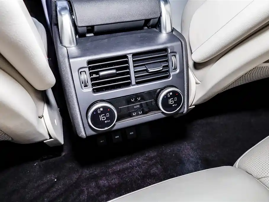 Land Rover Discovery 2024 360PS S 2024 - thumbnail 24
