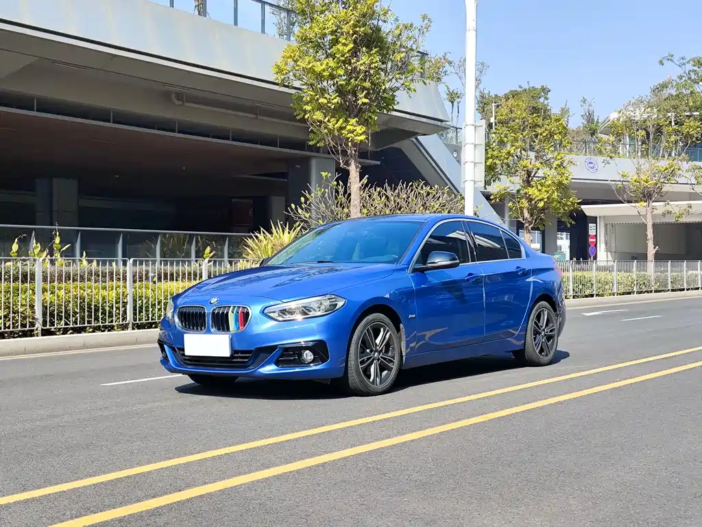 BMW BMW 1 Series 2018 118i Sport Line 2018