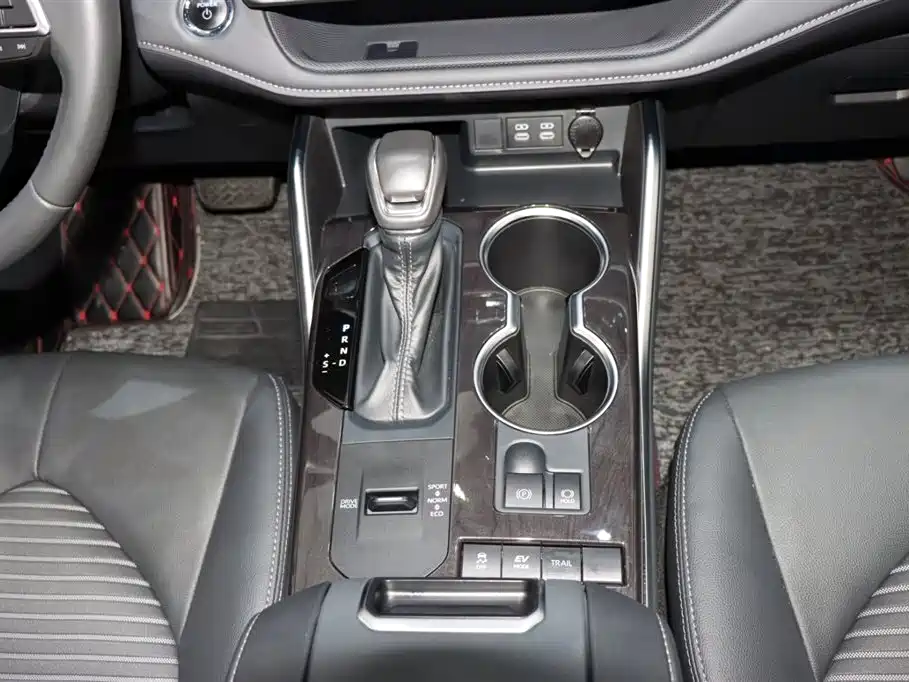 Toyota Crown Kluger 2023 2.5L HEV AWD Luxury Edition 2024 - thumbnail 16