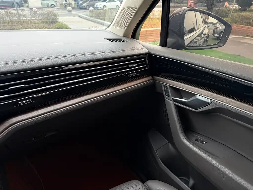 Volkswagen Volkswagen Touareg 2019 3.0TSI R-Line Edition国VI 2020 - thumbnail 19