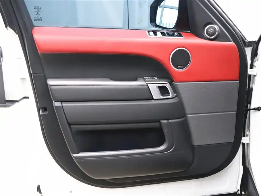 Land Rover Range Rover Sport 2021 3.0 L6 Black Badge 2021 - thumbnail 10