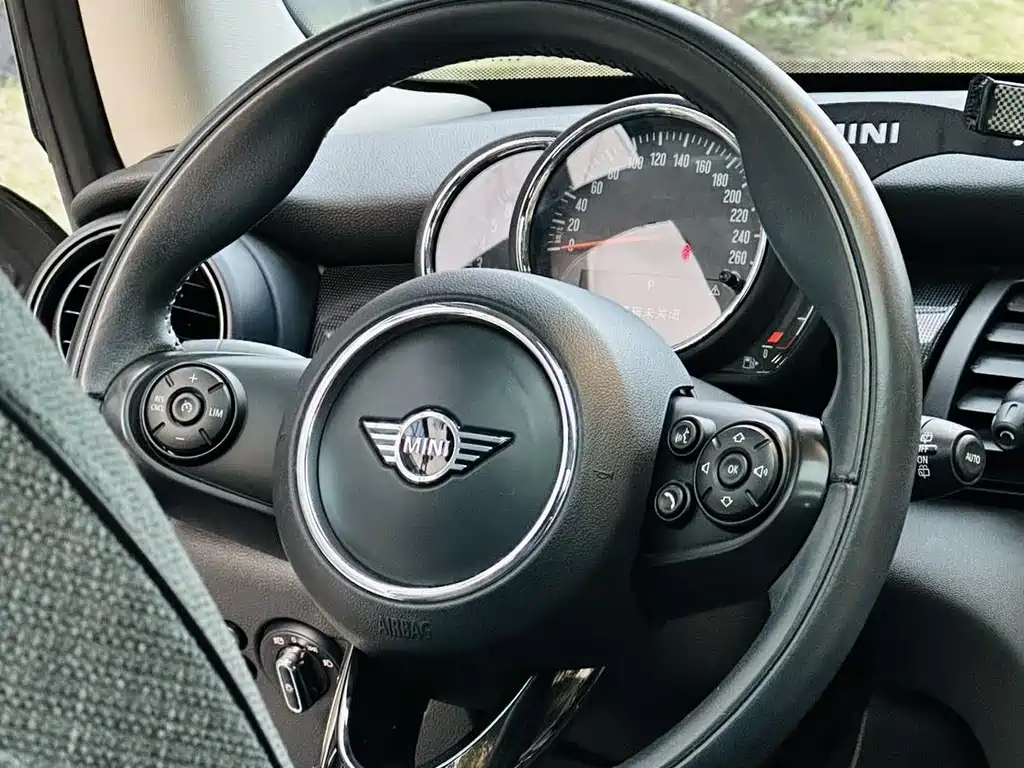MINI MINI 2020 1.5T COOPER Classic 2020 - thumbnail 14