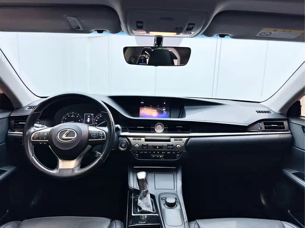 Lexus Lexus ES 2015 ES 200 Luxury Edition 2017 - thumbnail 11