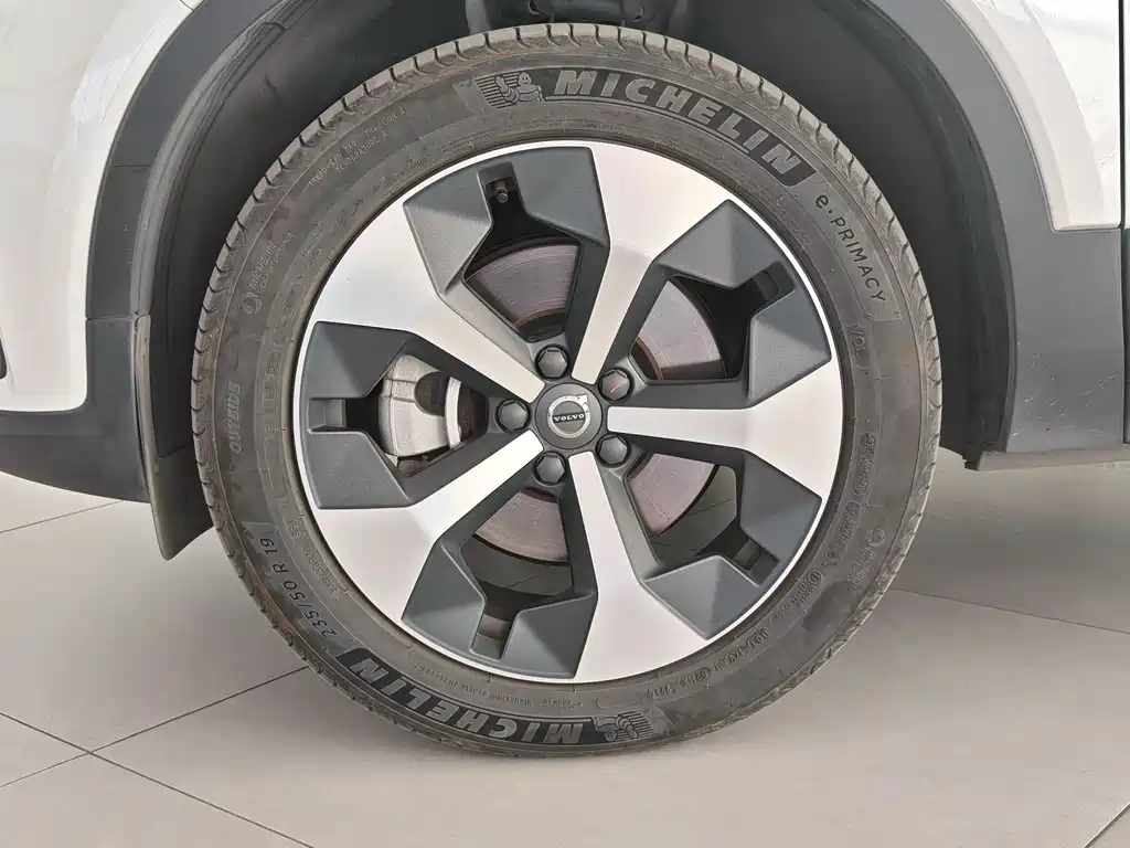 Volvo Volvo XC40 2025 B4 AWD Ultimate Luxury Edition 2024 - thumbnail 5