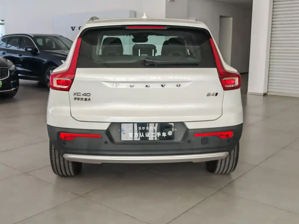 Volvo Volvo XC40 2025 B4 AWD Ultimate Luxury Edition 2024 - thumbnail 7