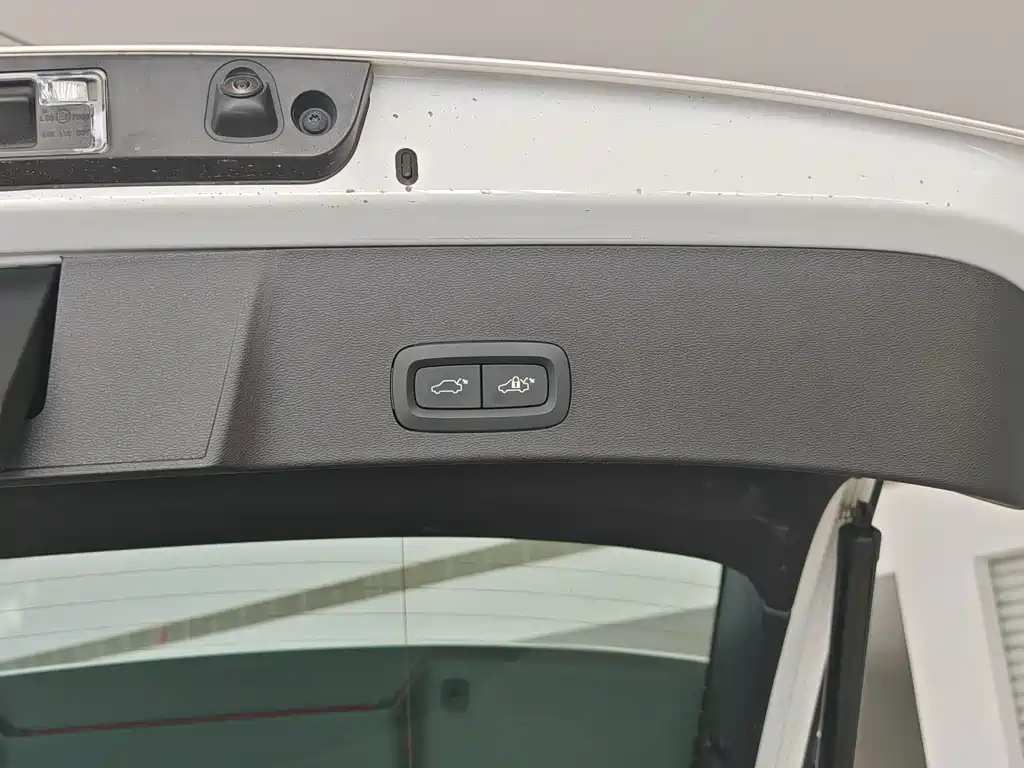 Volvo Volvo XC40 2025 B4 AWD Ultimate Luxury Edition 2024 - thumbnail 20