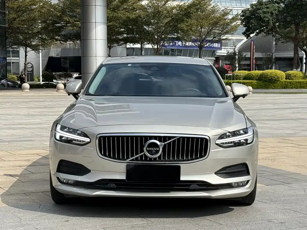 Volvo Volvo S90 2018 T4 IntelliSafe Pro 2018 - thumbnail 2