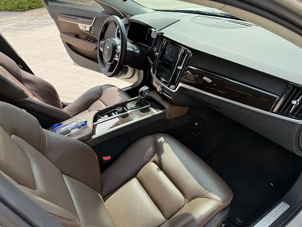 Volvo Volvo S90 2018 T4 IntelliSafe Pro 2018 - thumbnail 8