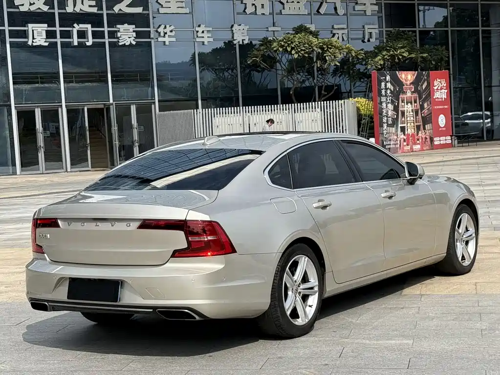 Volvo Volvo S90 2018 T4 IntelliSafe Pro 2018 - thumbnail 12