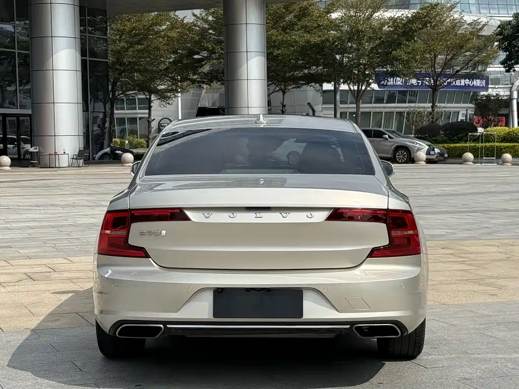 Volvo Volvo S90 2018 T4 IntelliSafe Pro 2018 - thumbnail 13