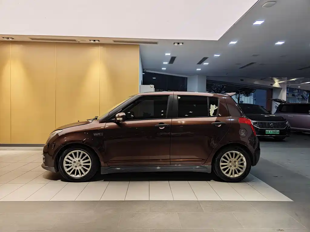 Suzuki Swift 2011 1.5L Automatic Sport Edition 2012 - thumbnail 6