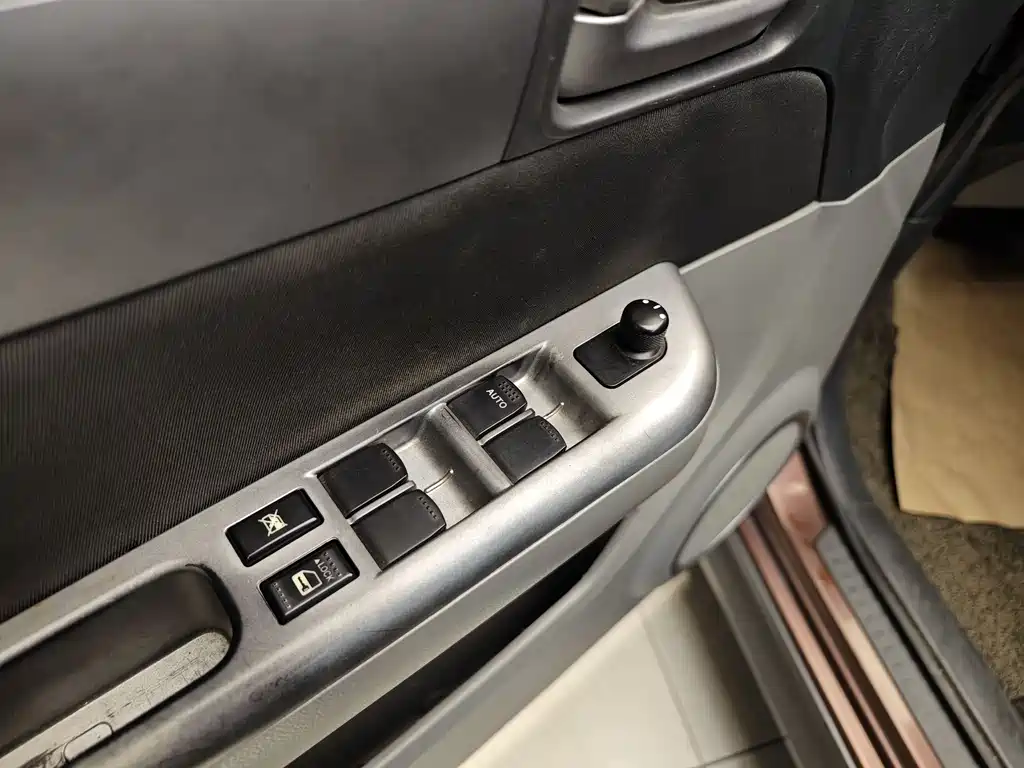 Suzuki Swift 2011 1.5L Automatic Sport Edition 2012 - thumbnail 9