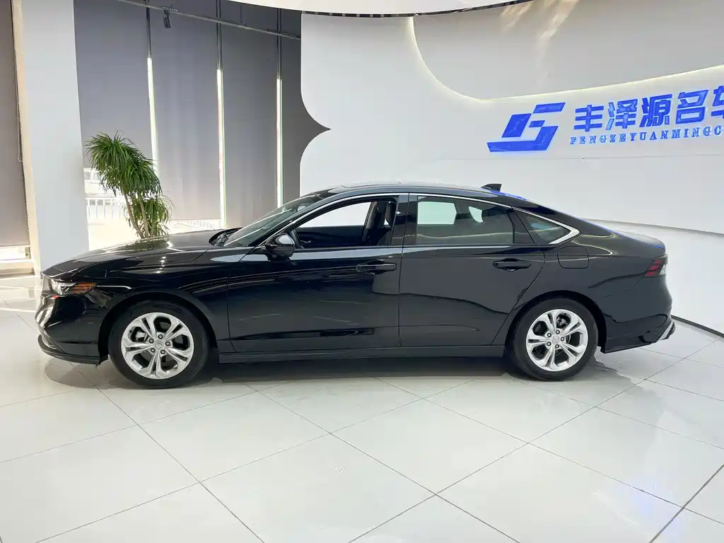 Honda Accord 2023 260TURBO Smart Enjoyment Edition 2023 - thumbnail 2