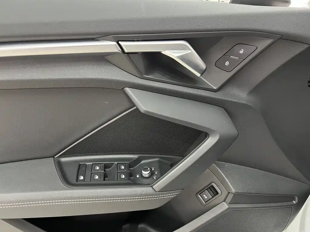 Audi Audi A3 Sportback 35 TFSI Fashion Sport Edition 2023 Model Year 2023 - thumbnail 8