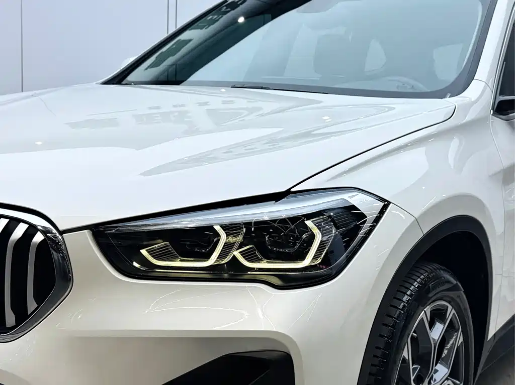 BMW BMW X1 2022 sDrive25Li Leading Edition 2023 - thumbnail 24