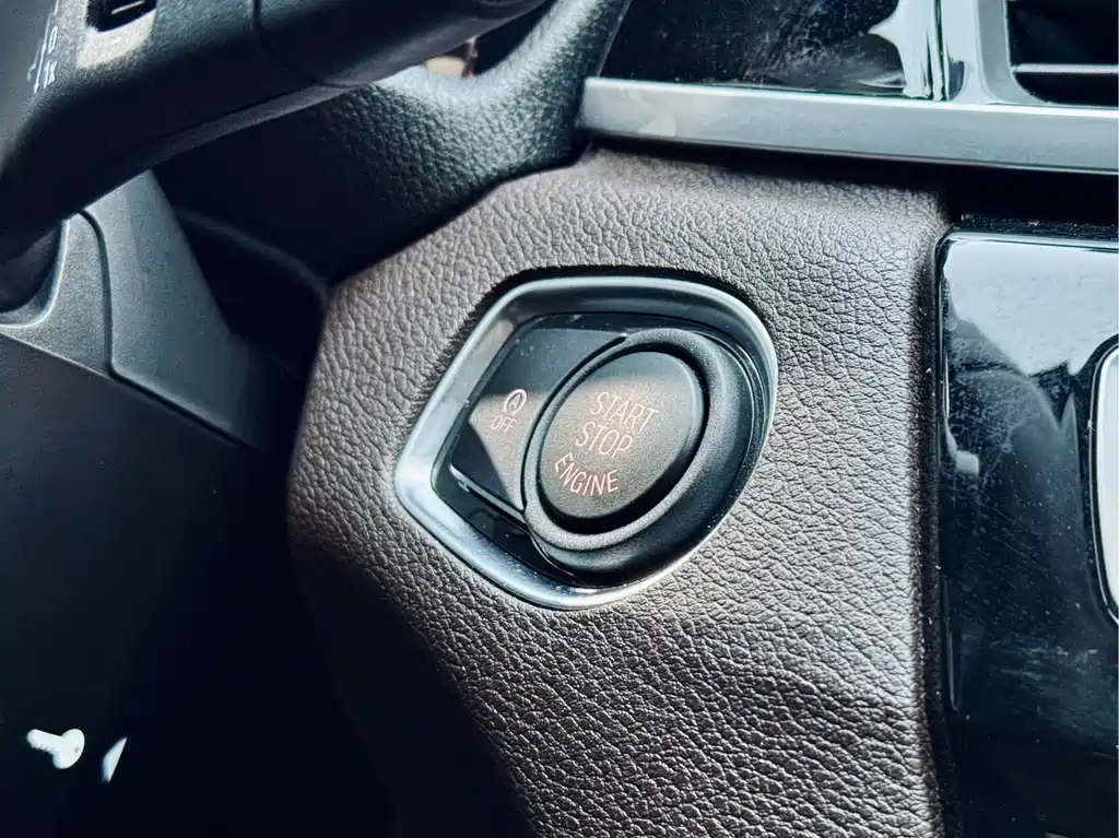 BMW BMW X1 2022 sDrive25Li Leading Edition 2023 - thumbnail 27