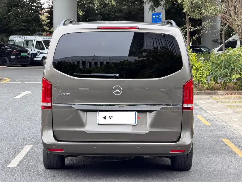 Mercedes-Benz Mercedes-Benz V-Class 2018 V 260 Exclusive Edition Euro V 2018 - thumbnail 5