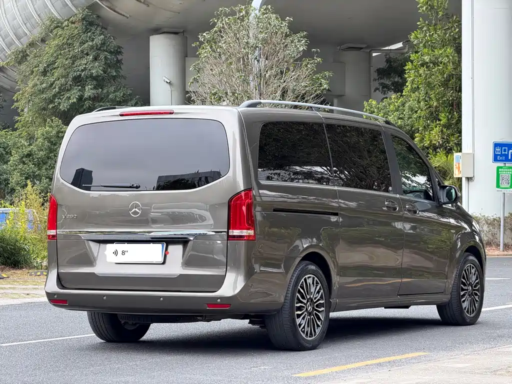 Mercedes-Benz Mercedes-Benz V-Class 2018 V 260 Exclusive Edition Euro V 2018 - thumbnail 6
