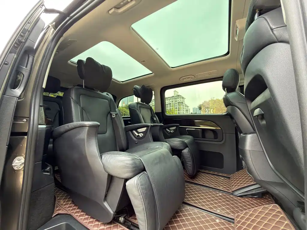 Mercedes-Benz Mercedes-Benz V-Class 2018 V 260 Exclusive Edition Euro V 2018 - thumbnail 16