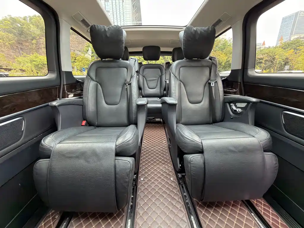 Mercedes-Benz Mercedes-Benz V-Class 2018 V 260 Exclusive Edition Euro V 2018 - thumbnail 22