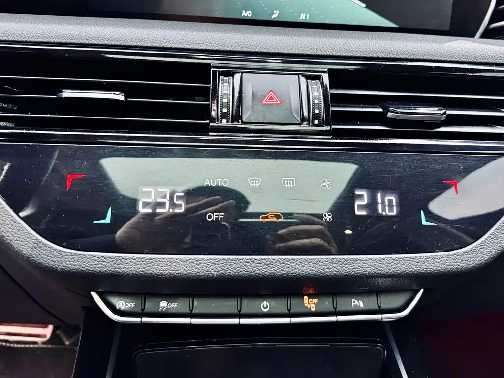Hongqi Hongqi HS5 2019 2.0T Smart Connect Flag Enjoy AWD Version 2020 - thumbnail 15