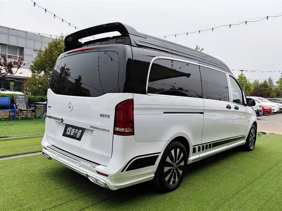Mercedes-Benz Vito 2021 2.0T Business Edition 7-seater 2023 - thumbnail 3