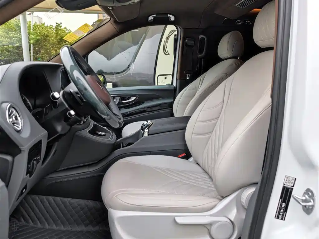 Mercedes-Benz Vito 2021 2.0T Business Edition 7-seater 2023 - thumbnail 6
