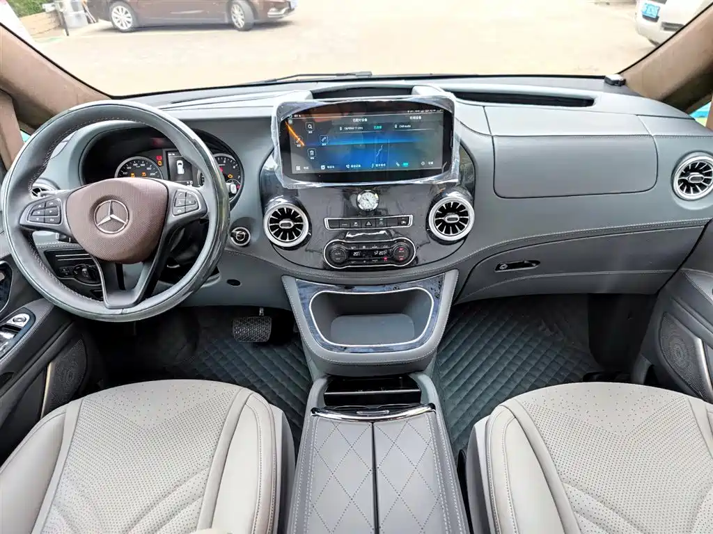 Mercedes-Benz Vito 2021 2.0T Business Edition 7-seater 2023 - thumbnail 15