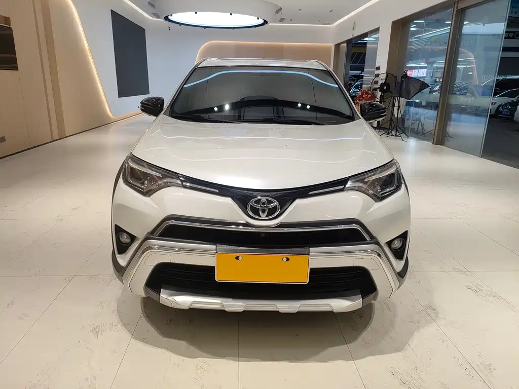 Toyota RAV4 2019 2.0L CVT 2WD Fashion X Limited Edition国VI 2019 - thumbnail 3