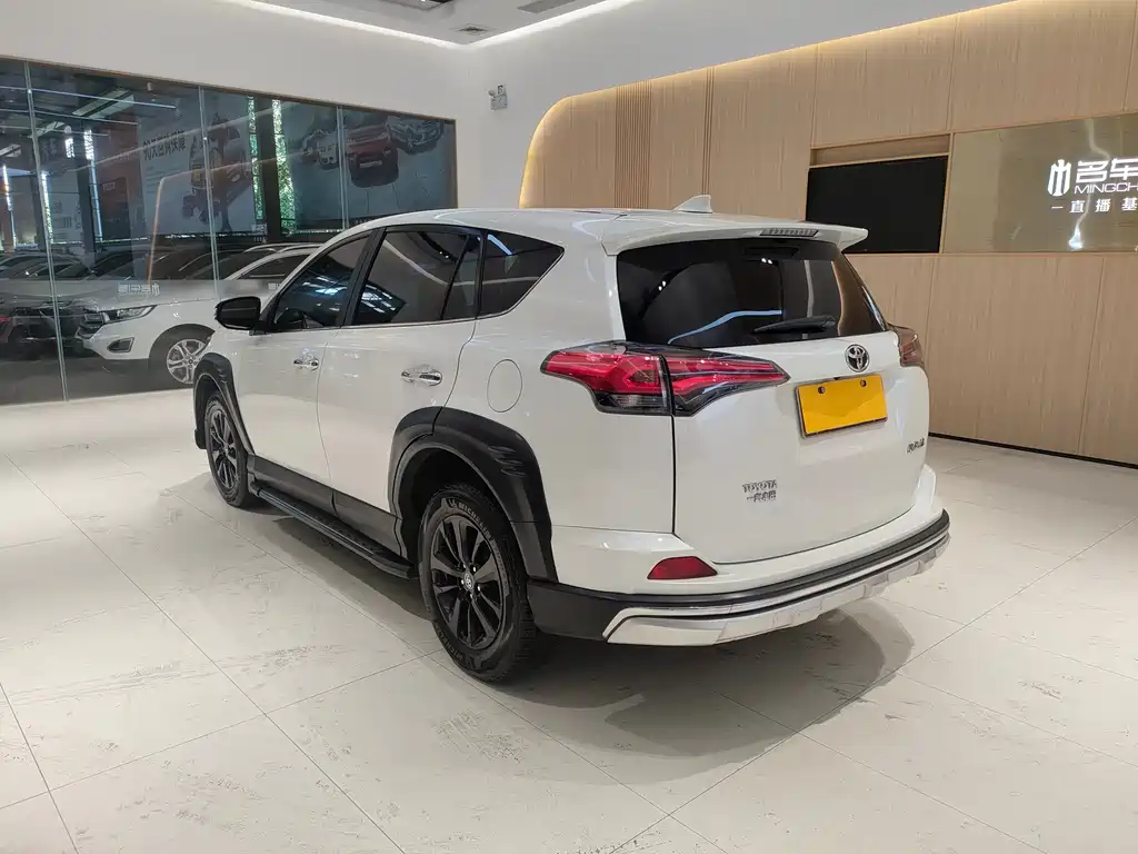 Toyota RAV4 2019 2.0L CVT 2WD Fashion X Limited Edition国VI 2019 - thumbnail 5