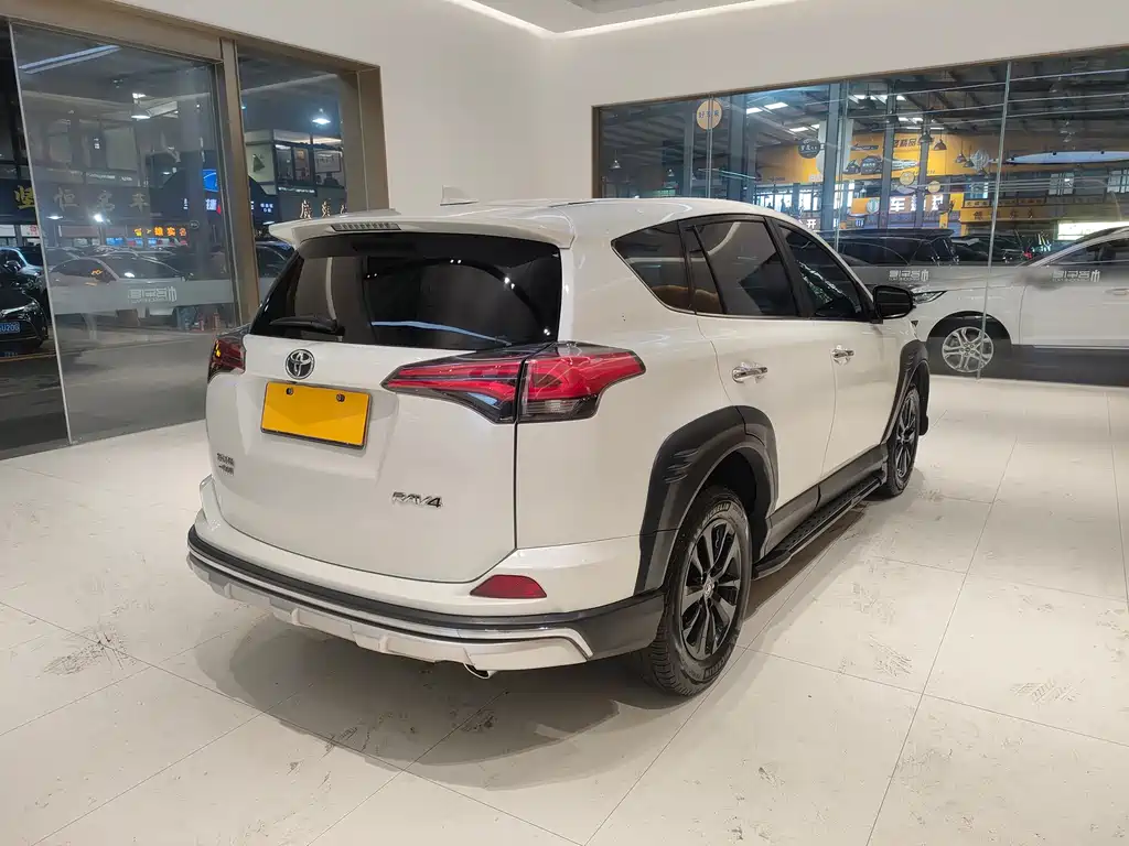 Toyota RAV4 2019 2.0L CVT 2WD Fashion X Limited Edition国VI 2019 - thumbnail 6
