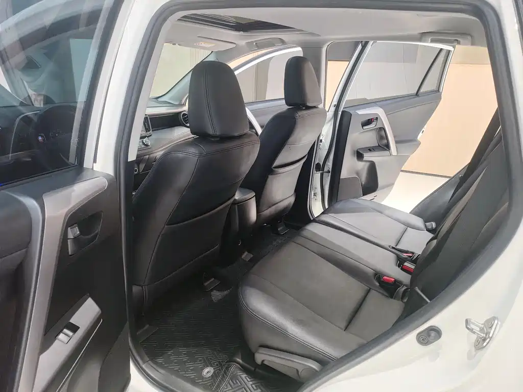 Toyota RAV4 2019 2.0L CVT 2WD Fashion X Limited Edition国VI 2019 - thumbnail 11