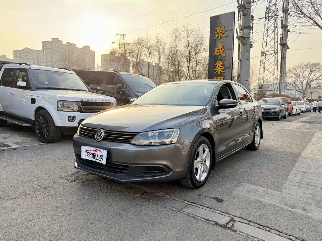 Volkswagen Volkswagen Sagitar 2012 1.4TSI Automatic Fashion Edition 2013