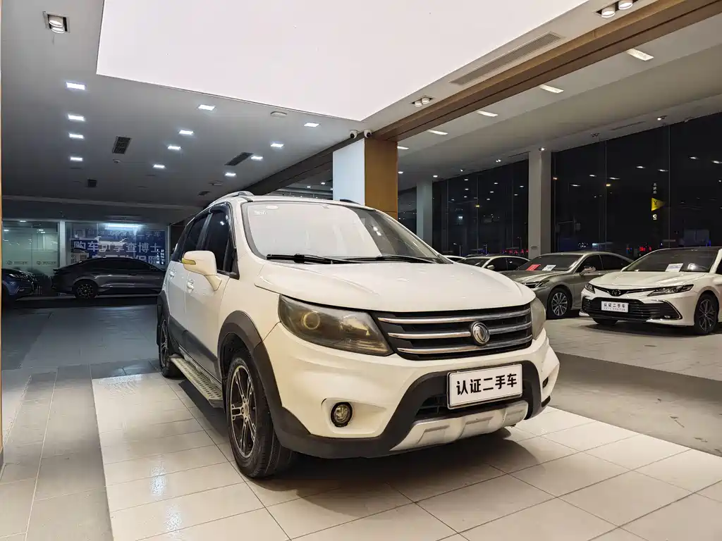 Dongfeng Fengxing Jingyi X5 2013 1.6L Manual Premium Edition China V 2012 - thumbnail 4