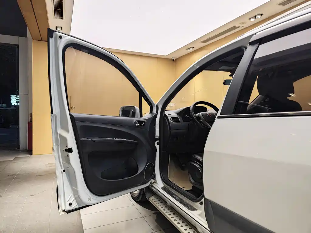 Dongfeng Fengxing Jingyi X5 2013 1.6L Manual Premium Edition China V 2012 - thumbnail 7