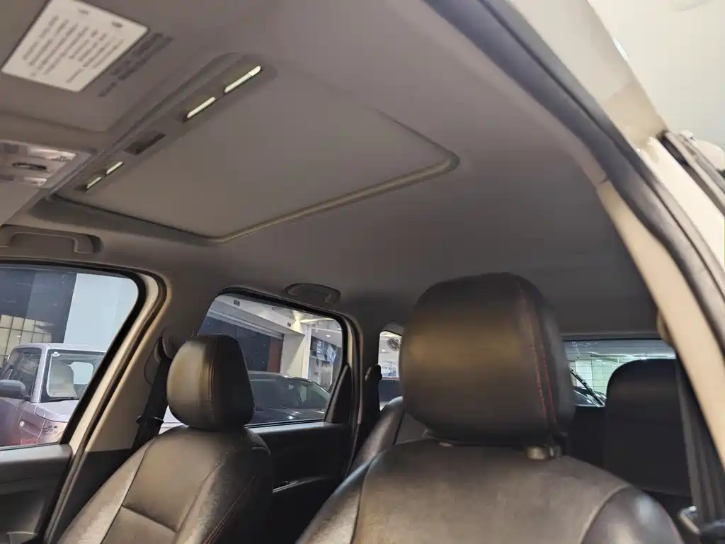Dongfeng Fengxing Jingyi X5 2013 1.6L Manual Premium Edition China V 2012 - thumbnail 12