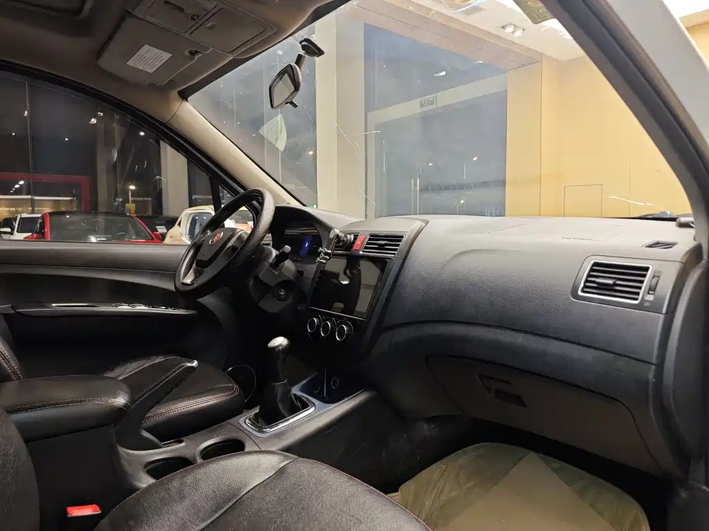 Dongfeng Fengxing Jingyi X5 2013 1.6L Manual Premium Edition China V 2012 - thumbnail 30