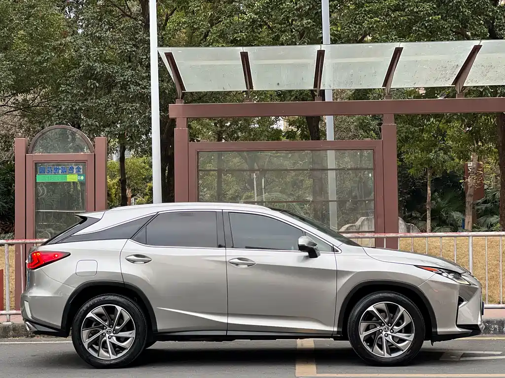 Lexus Lexus RX 300 AWD Elegant Edition 2016 Model VI 2019 - thumbnail 6
