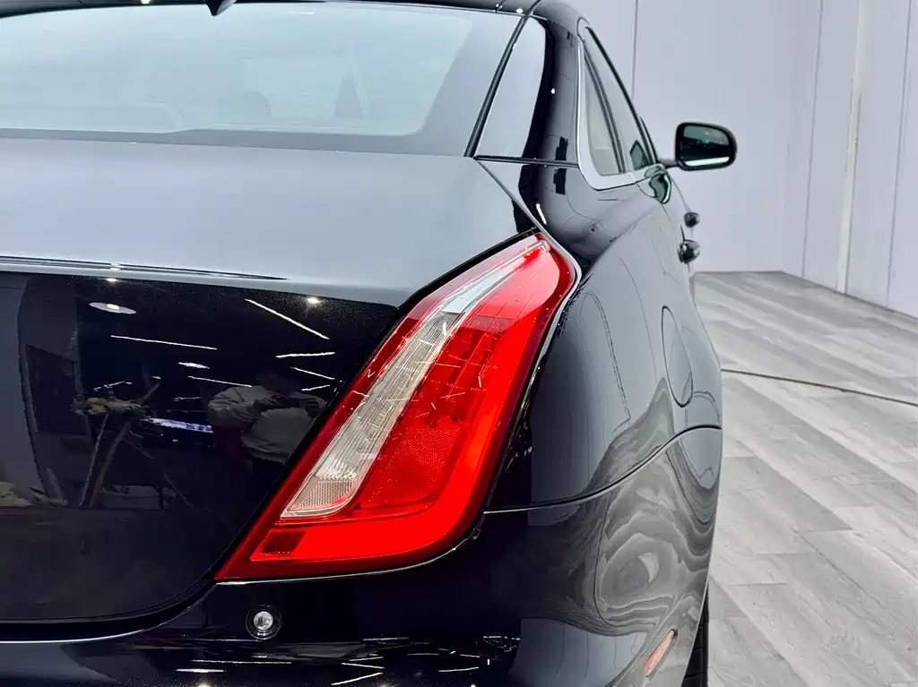 Jaguar Jaguar XJ 2016 XJL 2.0T RWD Elegant Business Edition 2016 - thumbnail 22